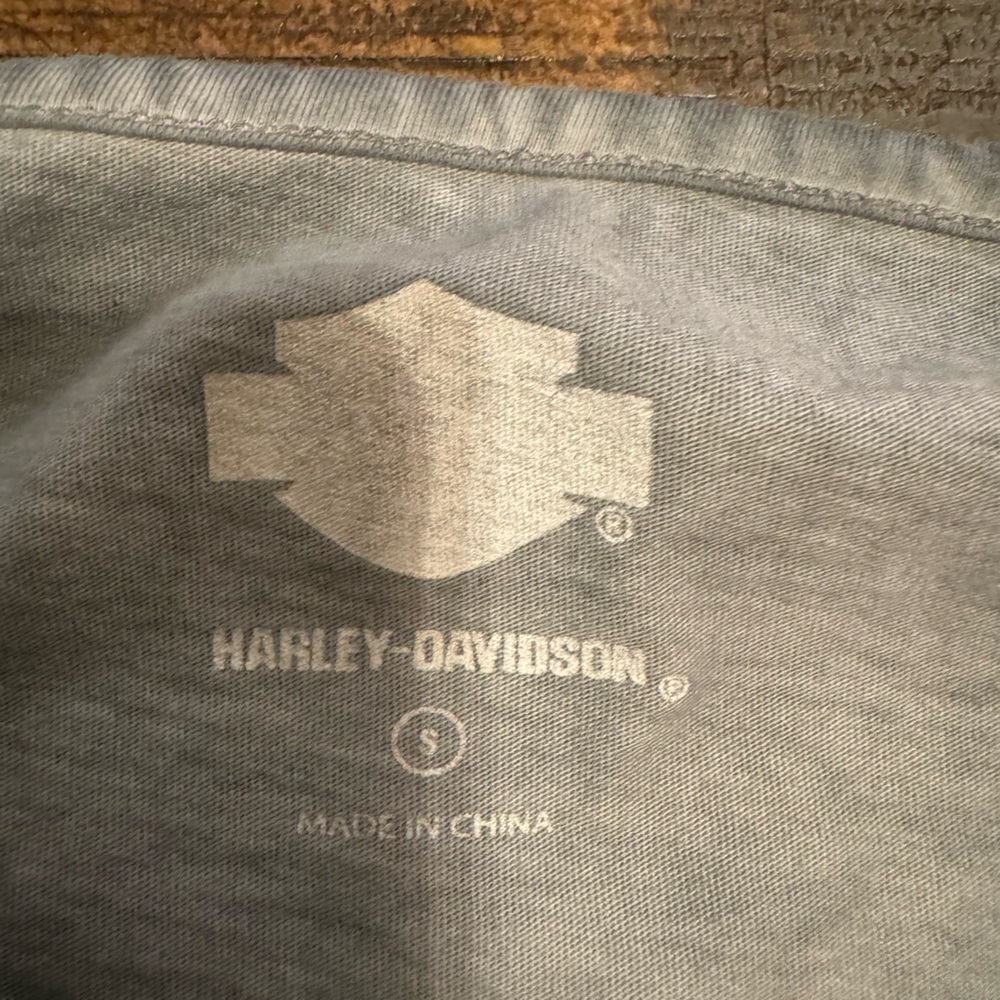 Harley Davidson Motorcycle T-shirt Women’s Size S Braided Shoulders Pale Blue - Picture 3 of 5